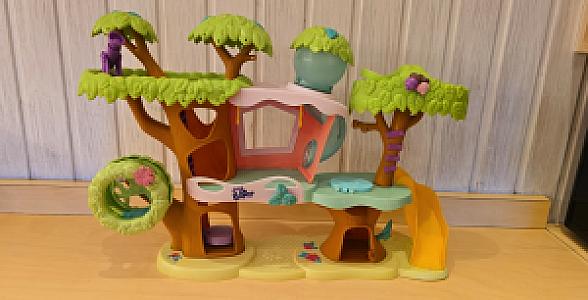Pet Shop majake ja paar elanikku